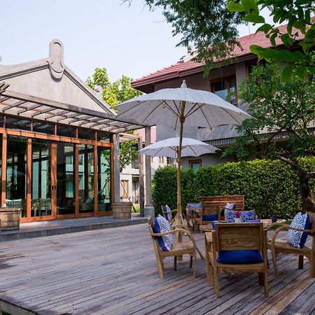 Chu Hotel Chiang Mai Ngoại thất bức ảnh